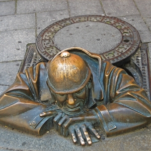 Mann bei der Arbeit, Bratislava